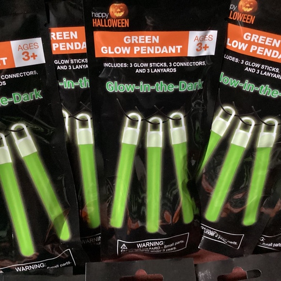 Happy Halloween Green Glow Pendant Glow-In-The-Dark Bundle New/Sealed - Picture 3 of 5